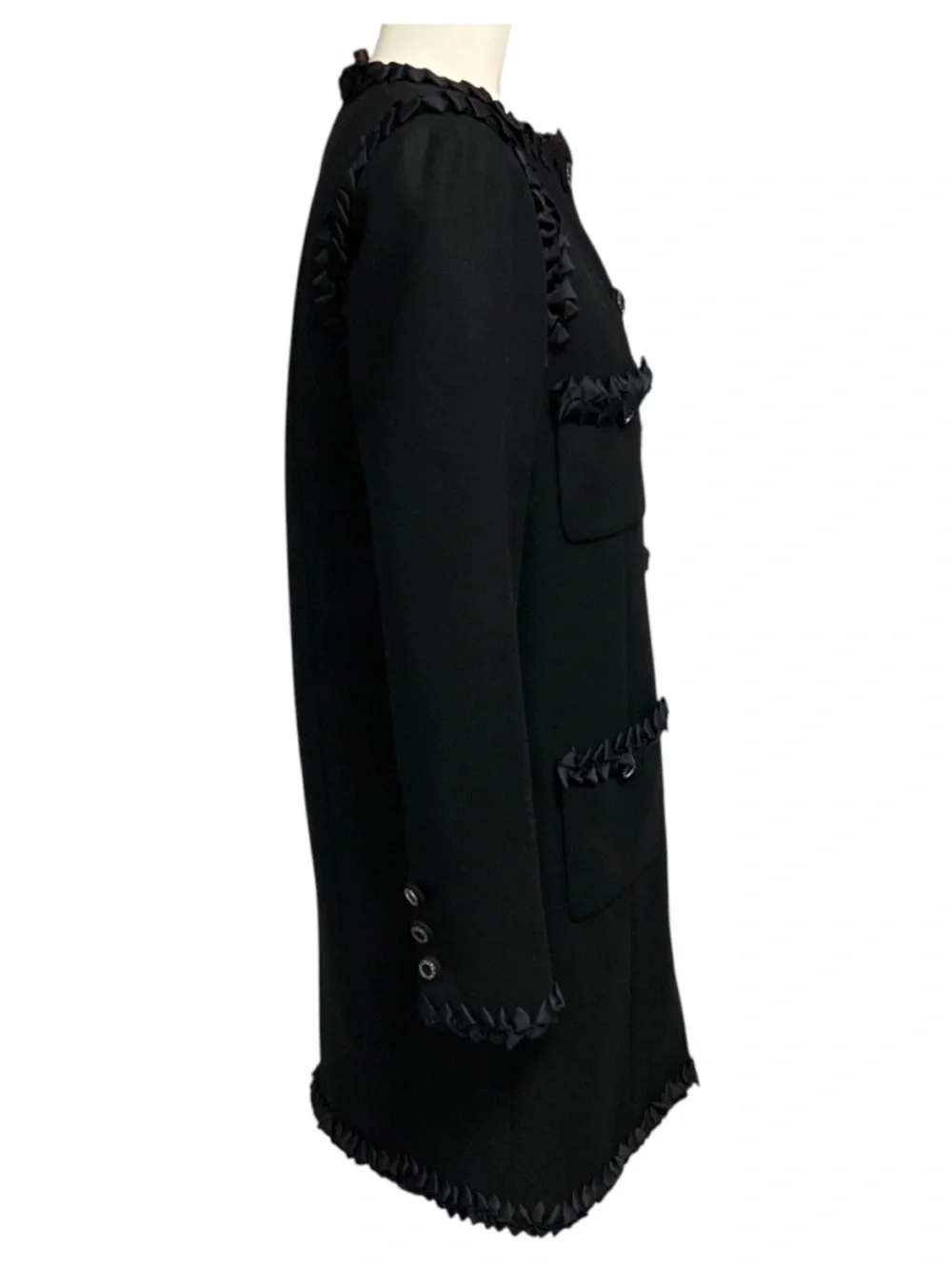 CHANEL BLACK 2008 SILK RIBBON TRIMMED WOOL AND CASHMERE COAT WITH CHAIN DETAILED